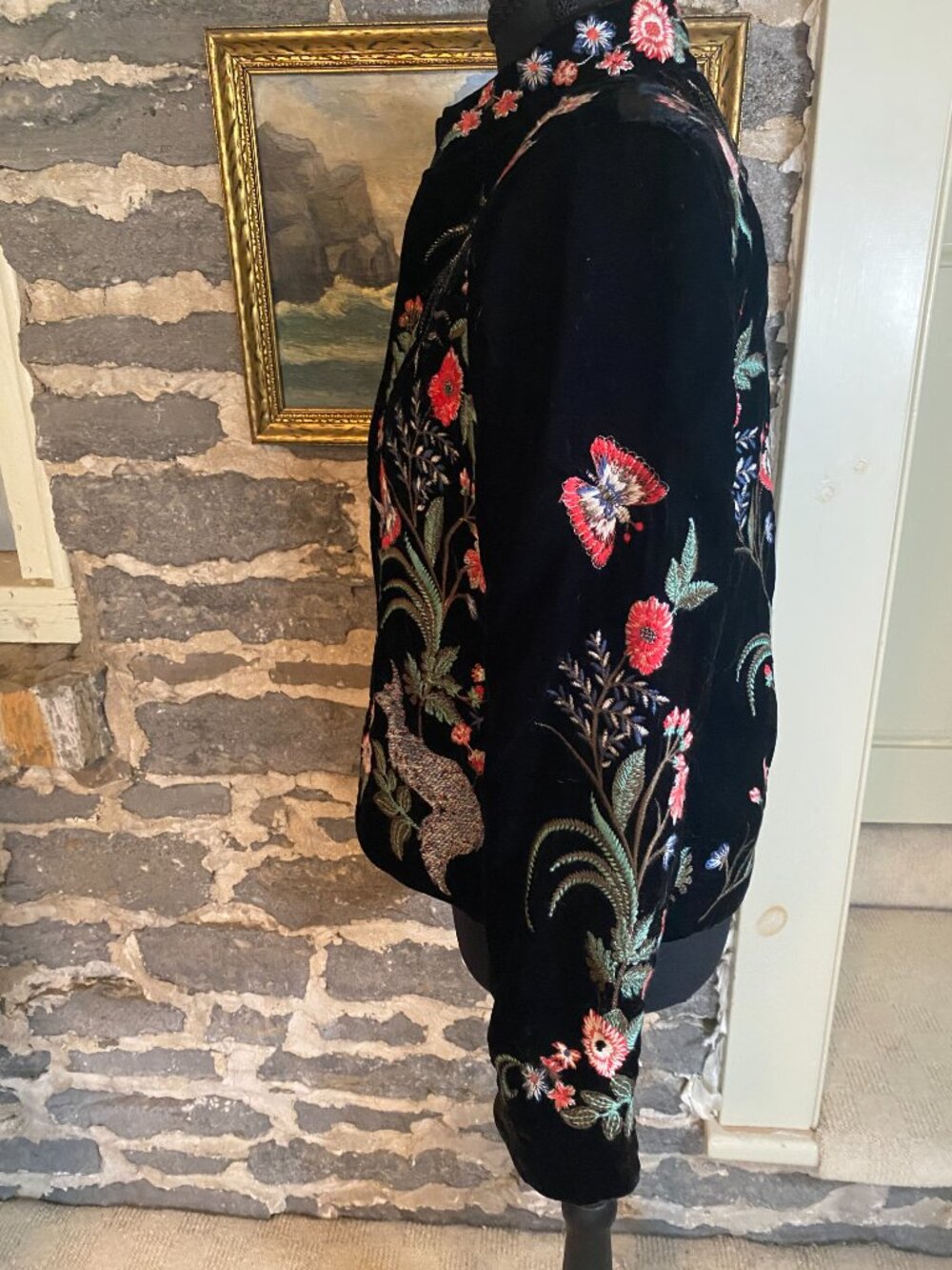 Zara Black Velvet Embroidered Floral & Bird Blazer - Picture 3 of 9